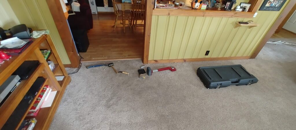 Carpet restretch — during